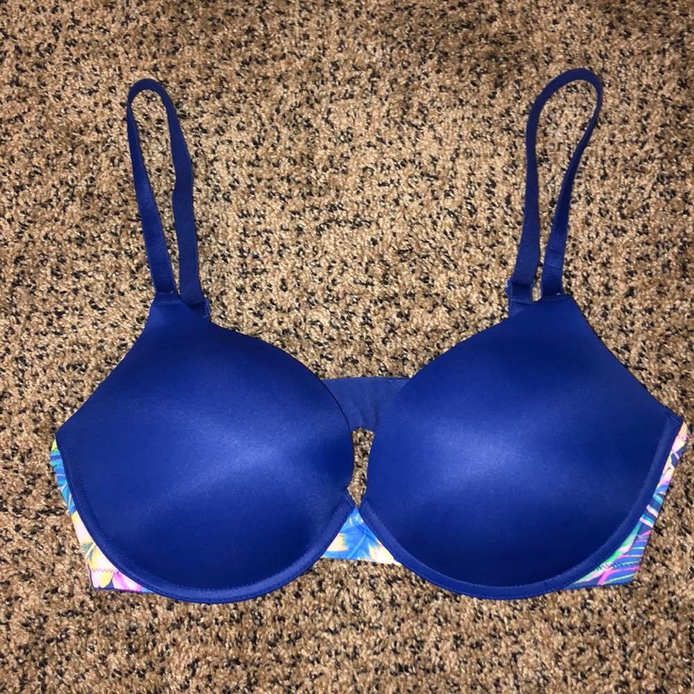 Victoria’s Secret PINK wear everywhere push up bra